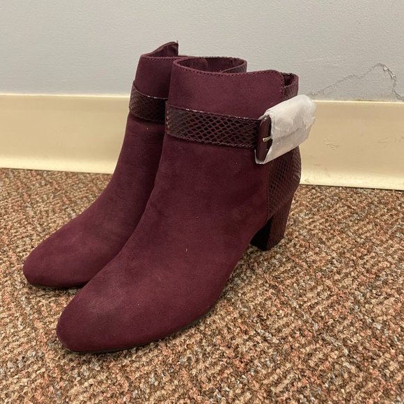 Karen Scott Women's Ivyy Mixed-Madia Booties Wine Snake size 7.5 - Picture 3 of 6